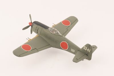 Foto Modello di aereo Kawasaki Ki 100 Giappone 1945 IGB-015149_20100131_002.jpg