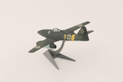 Foto Modello di aereo Messerschmitt Me 262 Germania 1943 IGB-015153_20100131_002.jpg