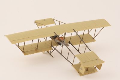 Foto Modello di aereo Bristol Boxkite Gran Bretagna 1908 IGB-015166_20100131_002.jpg