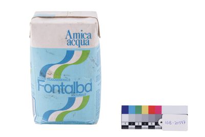 Foto Cartoccio Tetra Brik amica acqua Fontalba usato a bordo dei sottomarini classe Toti IGB-020597_20260624_004.JPG