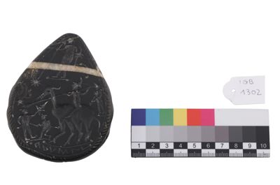 Foto Scarabeo gigante in pietra dura scritto nel verso IGB-001302_20251001_004.JPG