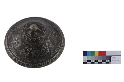 Foto Piatto con coperchio in stile etrusco-romano IGB-001468-1_20251217_008.jpg