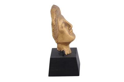 Foto Maschera femminile in oro IGB-005279_20260610_009.JPG