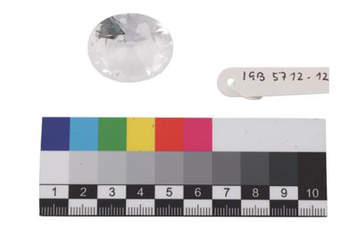 Foto Copia del brillante Koh-I-Noor (nuovo taglio, 109 carati) IGB-005712-12_20250912_002.jpg