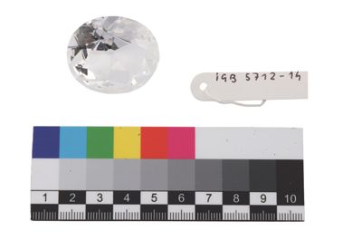 Foto Copia del brillante Reggente (141 carati) IGB-005712-14_20250912_002.jpg