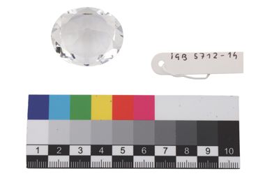 Foto Copia del brillante Reggente (141 carati) IGB-005712-14_20250912_004.jpg