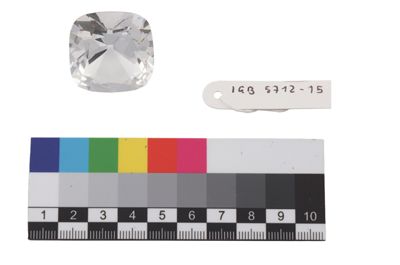 Foto Copia del brillante Stella del Sud (129 carati) IGB-005712-15_20250912_002.jpg