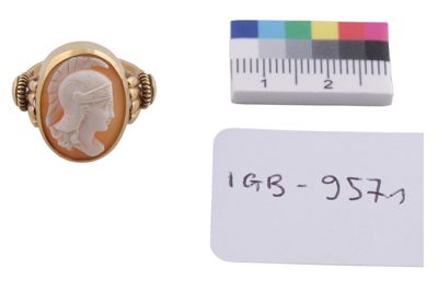 Foto Anello in oro con cammeo rosa IGB-009571_20260610_002.JPG