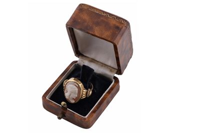 Foto Anello in oro con cammeo rosa IGB-009571_20260610_007.JPG