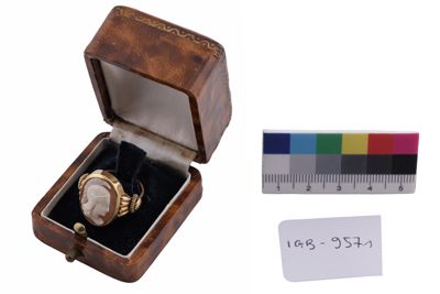 Foto Anello in oro con cammeo rosa IGB-009571_20260610_008.JPG