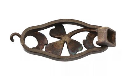 Foto Oggetto in argento pronto per l'incasso delle pietre IGB-015684-04_20250910_003.jpg