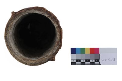 Foto Vaso con figure in rilievo IGB-013428_20251217_012.jpg