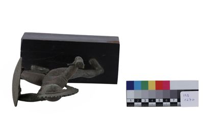 Foto Statuetta in bronzo in stile etrusco-romano con figura di guerriero IGB-001270_20251217_020.jpg