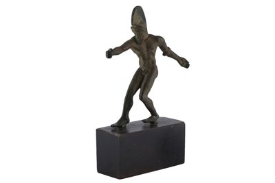 Foto Statuetta in bronzo in stile etrusco-romano con figura di guerriero IGB-001271_20251217_003.jpg