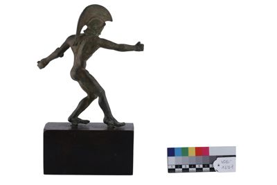 Foto Statuetta in bronzo in stile etrusco-romano con figura di guerriero IGB-001271_20251217_010.jpg