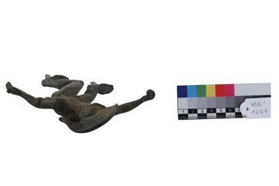 Foto Statuetta in bronzo in stile etrusco-romano con figura di guerriero IGB-001271_20251217_022.jpg