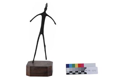 Foto Statuetta di guerriero in bronzo in stile etrusco IGB-001293_20251217_002.jpg