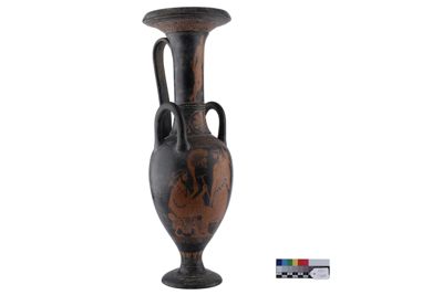 Foto Lekythos in terracotta con tre anse a figure rosse in stile etrusco-neoattico IGB-001306_20251217_016.jpg