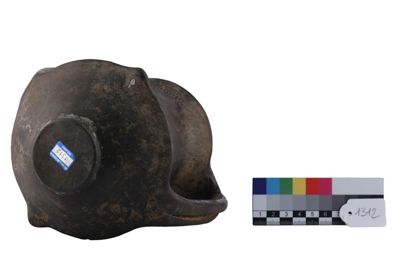 Foto Vaso in stile etrusco-neoattico a due anse con incisioni IGB-001312_20251217_014.jpg