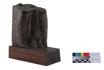 Foto Frammento di statua egizia stante in porfido IGB-001321_20251217_002.jpg