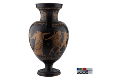 Foto Anfora in terracotta con due anse a figure rosse in stile etrusco-neoattico IGB-001325_20251217_014.jpg