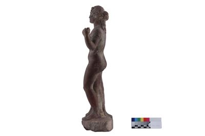 Foto Statuetta in marmo rosso raffigurante Venere IGB-001329_20251217_006.jpg