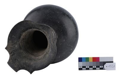 Foto Oinochoe a un'ansa in stile etrusco-neoattico IGB-001331_20251217_016.jpg