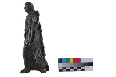 Foto Statuetta in argento raffigurante Artemide IGB-001336_20251217_006.jpg