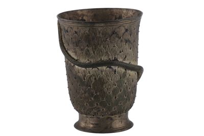 Foto Vaso in argento con motivo a piume di pavone e serpente IGB-001347_20251217_005.jpg