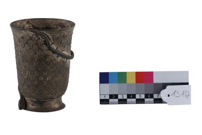 Foto Vaso in argento con motivo a piume di pavone e serpente IGB-001347_20251217_008.jpg