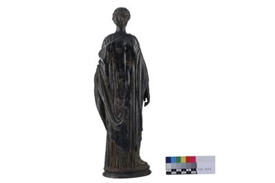 Foto Statuetta in argento raffigurante una matrona IGB-001377_20251217_010.jpg