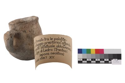 Foto Vaso di epoca neolitica IGB-005235_20250912_006.jpg