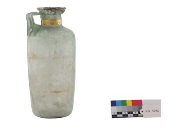 Foto Bottiglia monoansata a corpo cilindrico in vetro soffiato II-III secolo d.C. IGB-005296_20250910_004.jpg