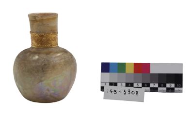 Foto Vasetto in vetro scavo con guarnizioni in oro IGB-005308_20250613_002.JPG