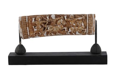 Foto Impugnatura di spada in gesso in stile etrusco-romano IGB-005327_20251217_003.jpg