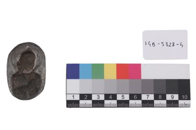 Foto Borchia da messale con figura di santo IGB-005328-4_20251001_004.JPG