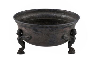 Foto Coppa in argento in stile etrusco-romano IGB-005332_20251217_003.jpg