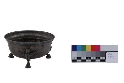 Foto Coppa in argento in stile etrusco-romano IGB-005332_20251217_006.jpg