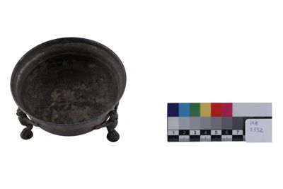 Foto Coppa in argento in stile etrusco-romano IGB-005332_20251217_010.jpg