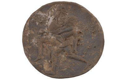 Piatto d'argento raffigurante guerriero IGB-5338