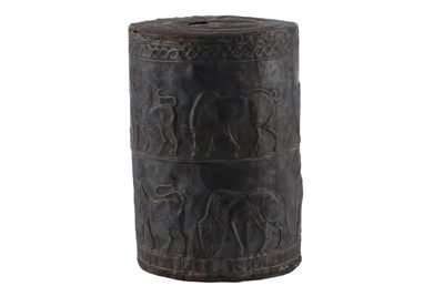 Cista con coperchio in argento in stile etrusco-romano IGB-5339