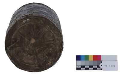 Foto Cista con coperchio in argento in stile etrusco-romano IGB-005339_20251217_020.jpg