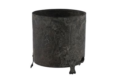 Foto Cista con coperchio e piedini in argento in stile etrusco-romano IGB-005345_20251217_003.jpg