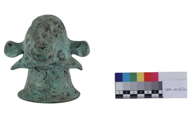 Foto Rython in rame inciso e terminante a forma di testa di bue IGB-010654_20251217_008.jpg