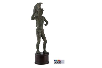 Foto Statuetta di guerriero in stile etrusco IGB-001277_20251217_016.jpg