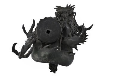 Foto Gruppo in bronzo raffigurante un drago e divinità IGB-001450_20251217_015.jpg