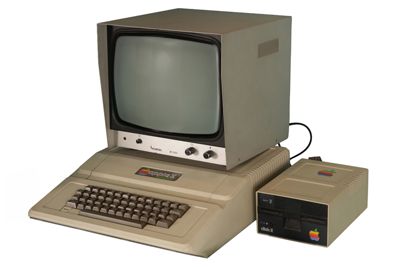 Computer Apple II Europlus con monitor compatibile, floppy drive esterno IGB-14615