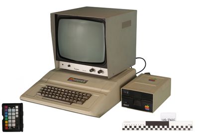 Foto Computer Apple II Europlus con monitor compatibile, floppy drive esterno IGB-014615_20260323_002.JPG