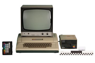 Foto Computer Apple II Europlus con monitor compatibile, floppy drive esterno IGB-014615_20260323_006.JPG