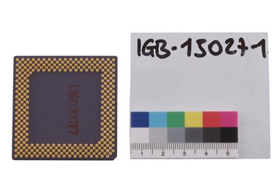 Foto Microprocessore AMD K6-2, 400MHz, 250 nm IGB-015027-1_20260323_004.JPG